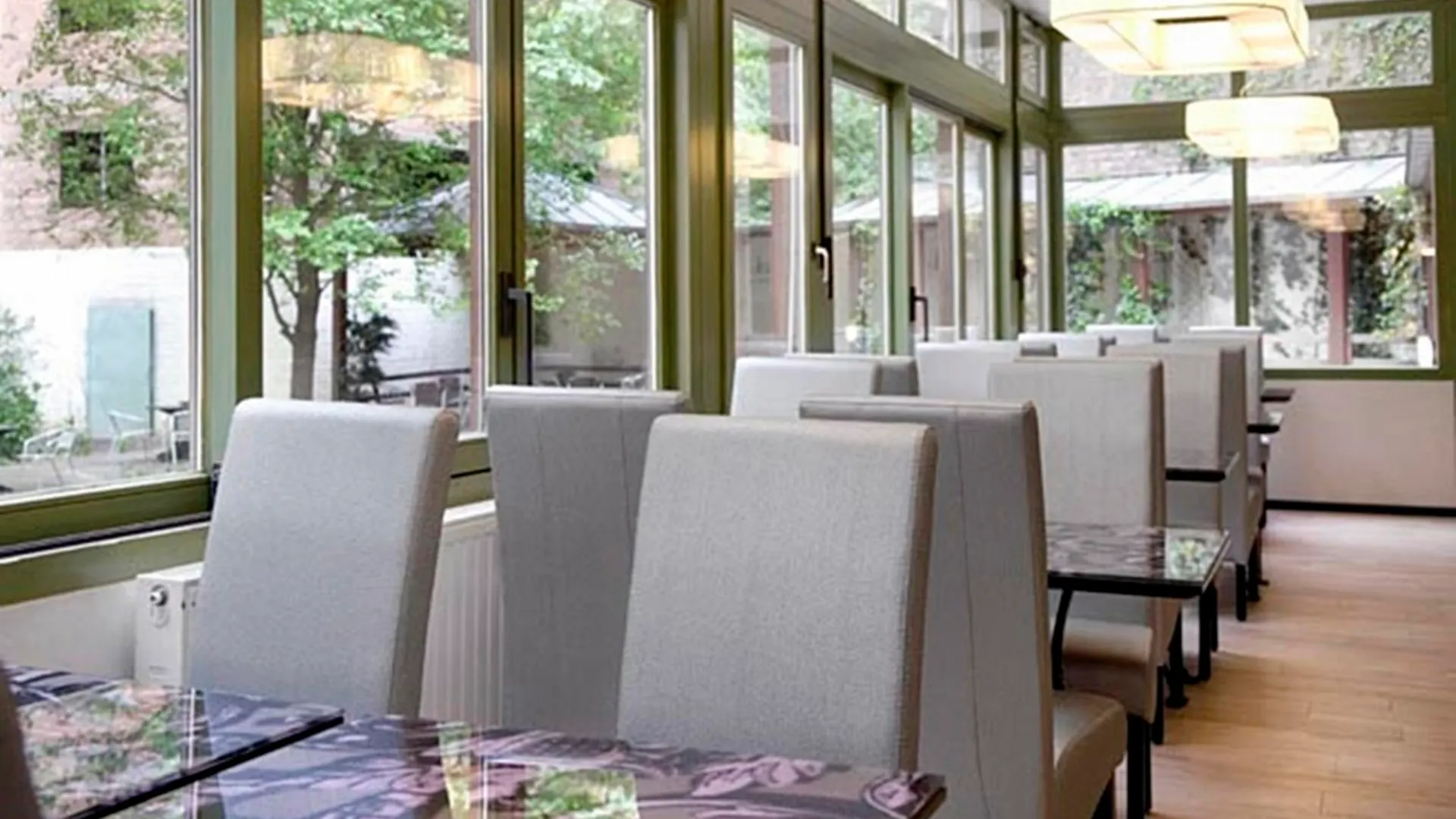 Urban Yard Hotel Saint-Gilles